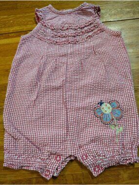 Vintage baby girl seersucker gingham red  romper with ruffles snaps 18 month
